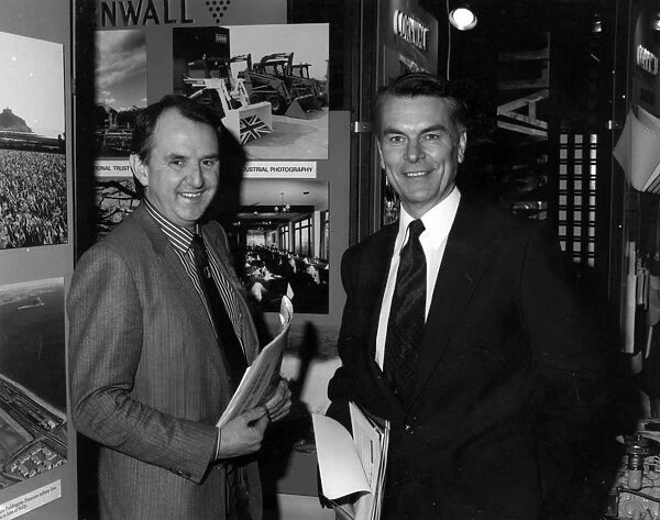 Dr David Owen MP and Andrew Besley at exhibition, Cornwall