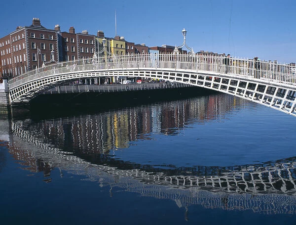 20057278. IRELAND Dublin Halfpenny Bridge spanning the River Liffey