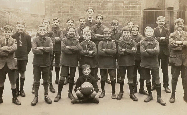 Boys Football Team, 1922-23 (b  /  w photo)