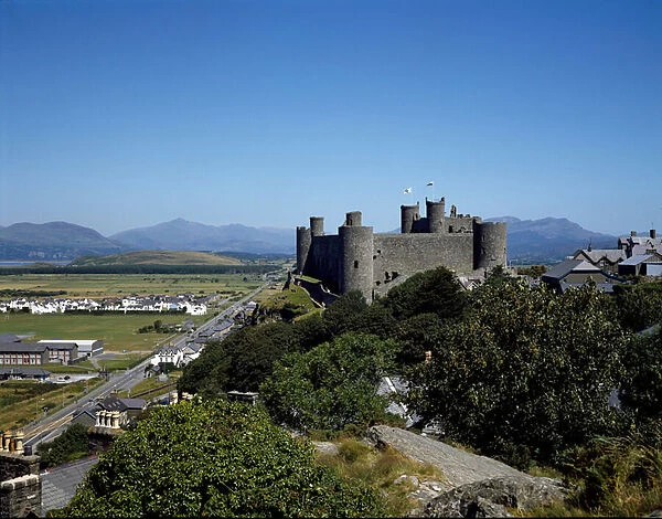 View of Harlech Castle built between 1283 and 1290 (photography)