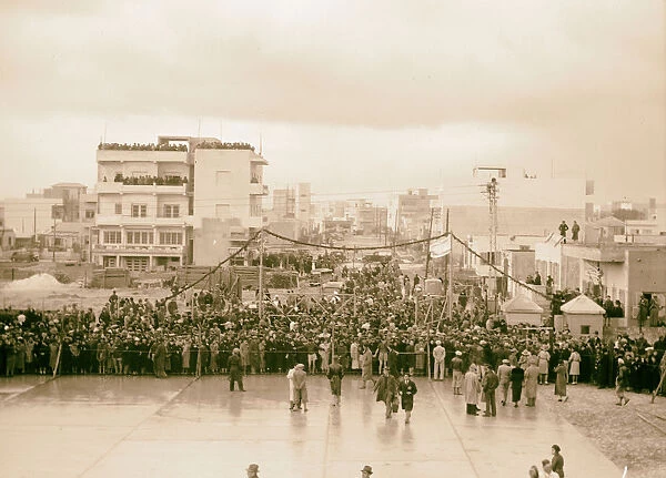 Official opening Tel Aviv Port Crowds outside