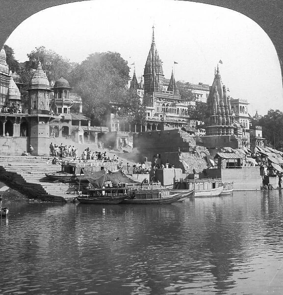 A burning ghat on the Ganges at Benares (Varanasi), India, 1900s. Artist: Underwood & Underwood