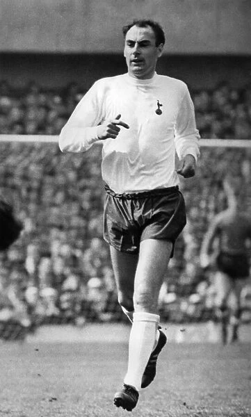Alan Gilzean, Tottenham Hotspur, centre forward. April 1967 P009907