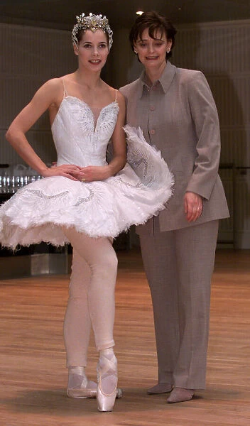 Darcey Bussell with pregnant Cherie Blair November 1999 Darcey Bussell Ballerina