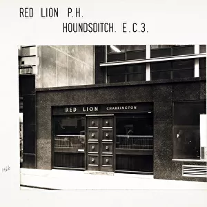 Photograph of Red Lion PH, Houndsditch (New), London