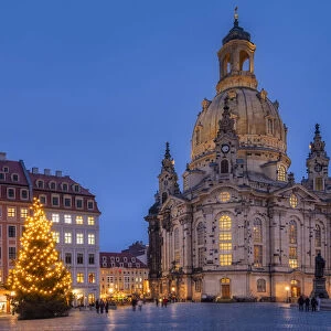 Christmas tree in front of the Frauenkirche (or Church of Our Lady