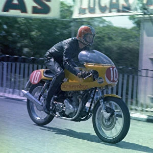 Martyn Ashwood (Norton) 1972 Production TT