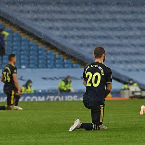 Arsenal's Mustafi Kneels in Solidarity: Manchester City vs. Arsenal, Premier League 2019-20