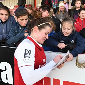 Emma Mitchell Celebrates with Arsenal Fans after Women's Super League Victory over Sunderland