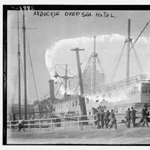 Arbuckle Deep Sea Hotel, New York, 3rd October 1913 (b / w photo)