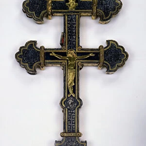 Cross, from Clairmarais Abbey (gold inlaid with semi-precious stones) (see also 232669)