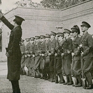 The Officers Training Corps (b / w photo)
