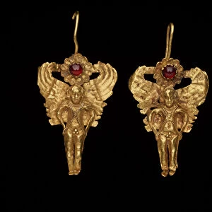 Pair of ear pendants with Erotes, 2nd-1st century BC (gold, garnet)