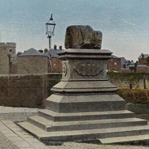 Southern Ireland: Treaty Stone and King Johns Castle, Limerick (coloured photo)