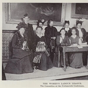 The Womens Labour League, the Committee at the Portsmouth Conference (b / w photo)
