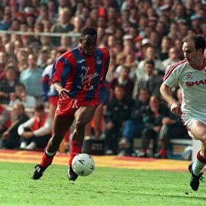 Ian Wright tackles Mike Phelan in FA cup final 1990 Crystal Palace v Manchester