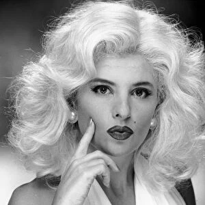 Marilyn Monroe lookalike Yasmin Gibson