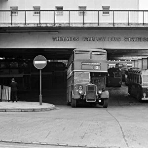 Views of Reading, Berkshire. Thames Valley Bus Station. 6th January 1969